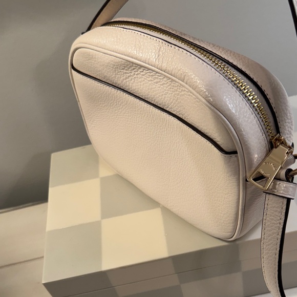 Coach Jamie Crossbody Bag with Gold Hardware and Cream Leather - Picture 7 of 11